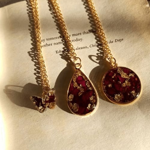 Rose Resin Pendant – Premium - Image 2