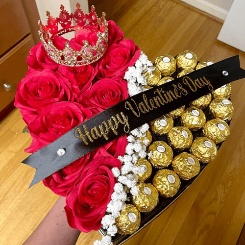 Queen of Hearts – Luxury Rose & Ferrero Rocher Valentine Gift Box (24 Pcs)