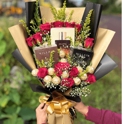 Royal Romance – Luxury Perfume, Chocolate & Rose Bouquet